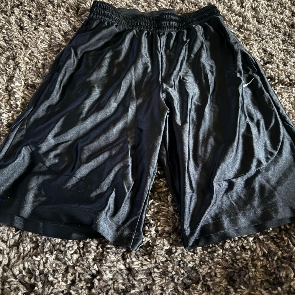 Nike Men's Dark Gray Athletic Shorts
